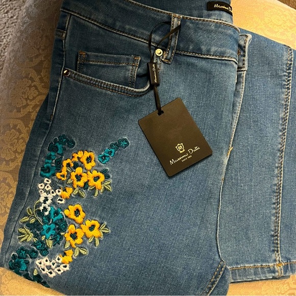 Massimo Dutti blue & yellow floral denim embroidered jeans 6 NWT - Picture 5 of 13